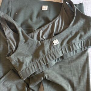 Vuori Sage Ribbed Activewear Set